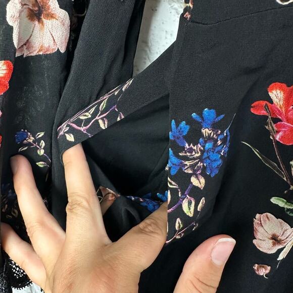 Nicholas Romper Cecile Floral Silk Crochet Lace Bell Sleeve Black White Red 6 - Picture 7 of 14